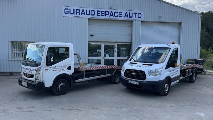 Vue extérieure du centre VHU agréé Guiraud Espace Auto à PIEUSSE (Aude)