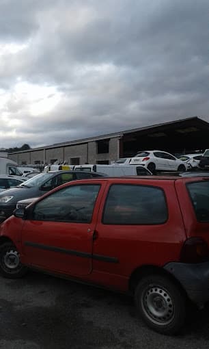 Vue extérieure du centre VHU agréé CARROSSERIE Crac Auto (Sarl) à AOUSTE-SUR-SYE (Drôme)