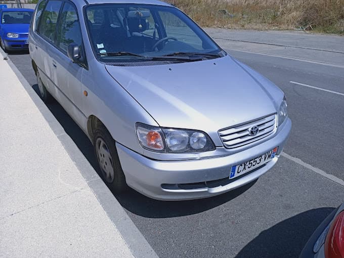 Vue extérieure du centre VHU agréé Euro Automobiles à TOULOUSE (Haute-Garonne)