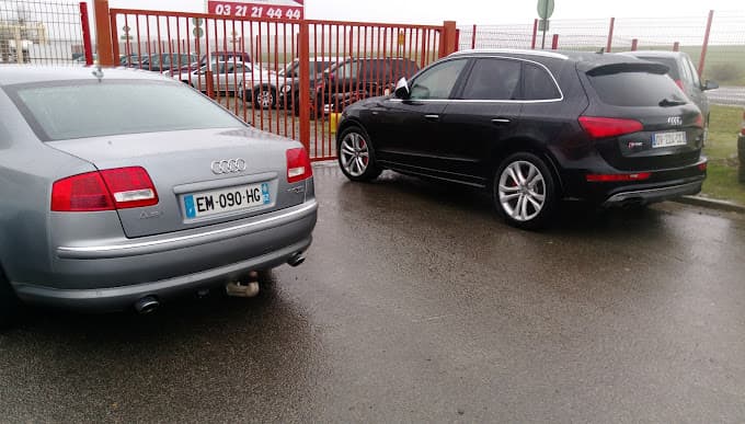 Parc de véhicules hors d'usage chez Espas'Auto SARL, centre agréé à BEHAGNIES