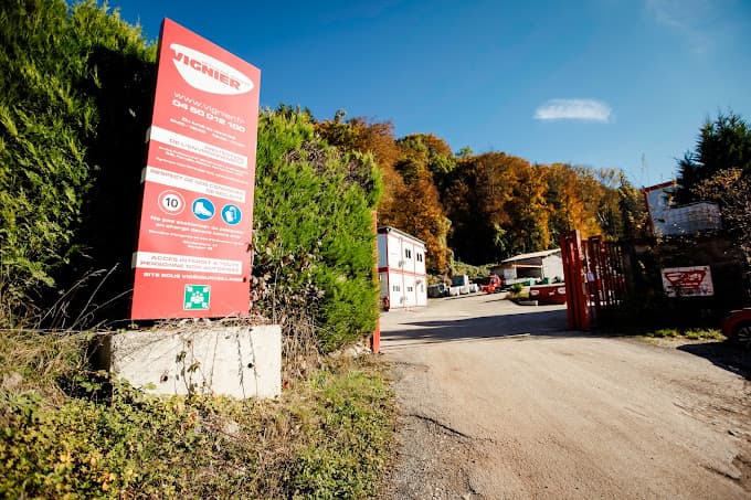 VIGNIER ROUGE à VILLAZ à VILLAZ — Photo 4 du centre VHU agréé Haute-Savoie