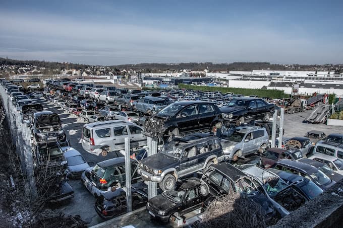 Vue extérieure du centre VHU agréé Euro Casse à COULOMMIERS (Seine-et-Marne)