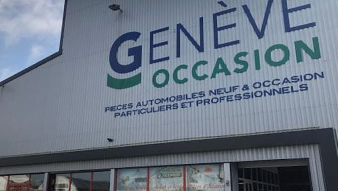 Vue extérieure du centre VHU agréé Genève Occasion à NIORT (Deux-Sèvres)