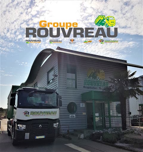 Vue extérieure du centre VHU agréé Rouvreau Recyclage à NIORT (Deux-Sèvres)
