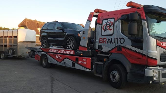 Vue extérieure du centre VHU agréé BRESSUIRE RECUP'AUTO à BRESSUIRE (Deux-Sèvres)