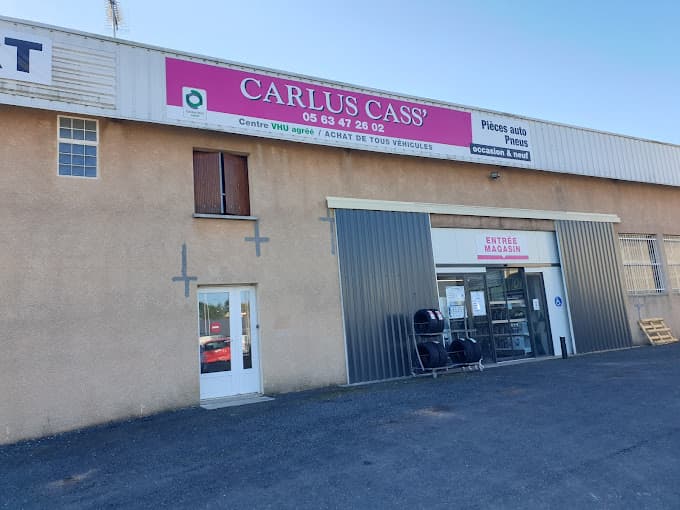 Vue extérieure du centre VHU agréé Ste Carlus Cass' à CARLUS (Tarn)