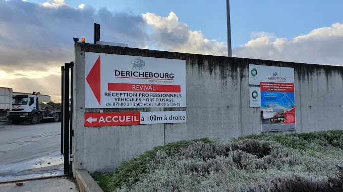 Parc de véhicules hors d'usage chez Derichebourg Environnement REVIVAL, centre agréé à SAINT-SAULVE