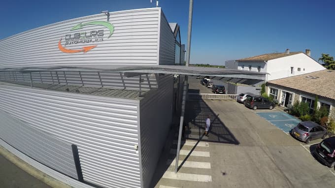 Parc de véhicules hors d'usage chez 2G PERFORMANCE, centre agréé à PETIT-BOURG